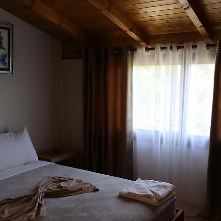 Bujtina Anlu Ξενοδοχείο Nepravishte Εξωτερικό φωτογραφία