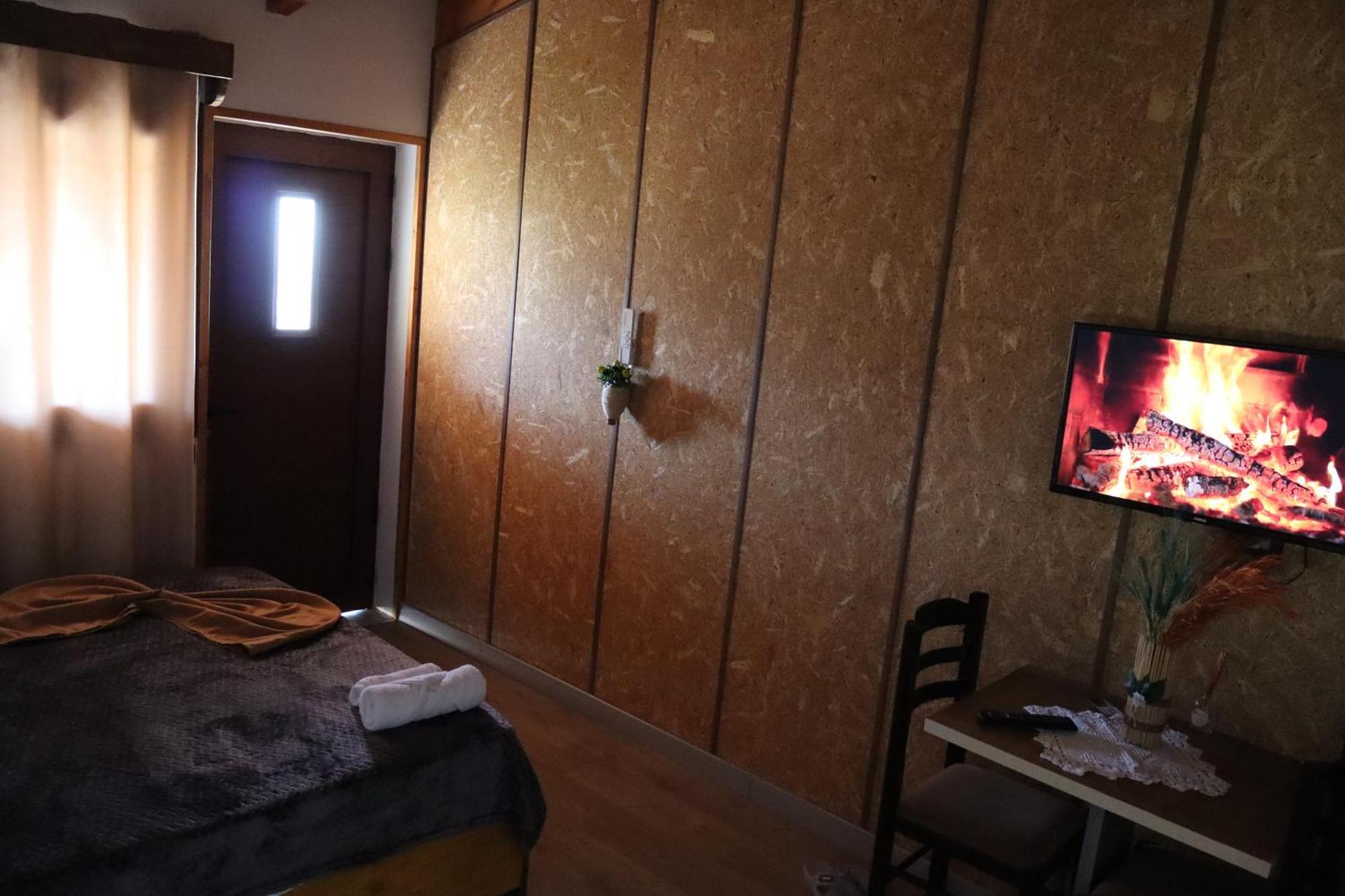 Bujtina Anlu Ξενοδοχείο Nepravishte Εξωτερικό φωτογραφία